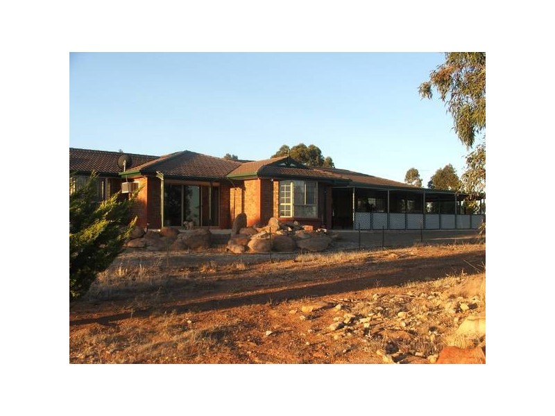36 Adelaide- Mannum Road, Tungkillo SA 5236