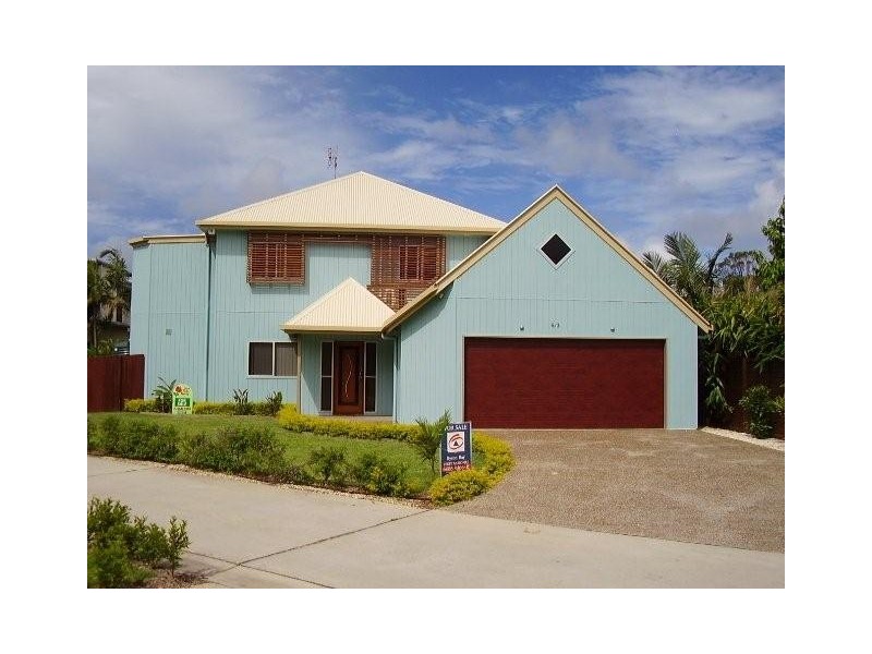 6/3 Sallywattle Drive, Suffolk Park NSW 2481