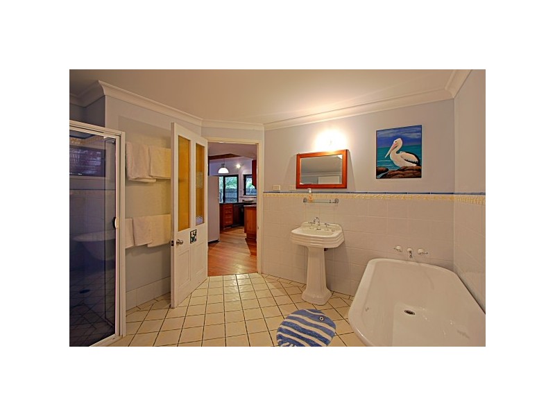 2 Manfred Street, Byron Bay NSW 2481