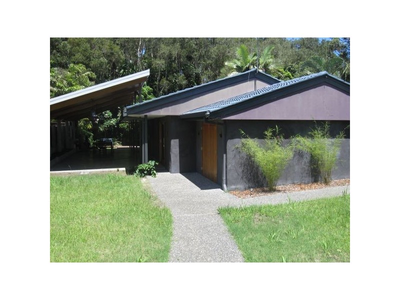 239 Broken Head Road, Suffolk Park NSW 2481