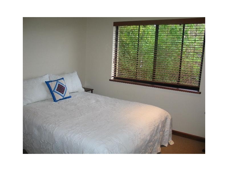 15 Cape Vista Drive, Ewingsdale NSW 2481