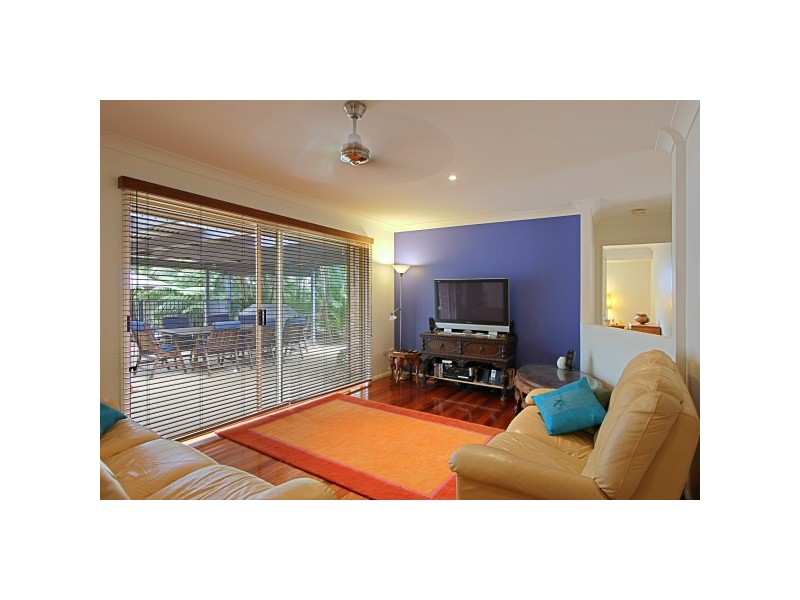 25 Caniaba Crescent, Suffolk Park NSW 2481