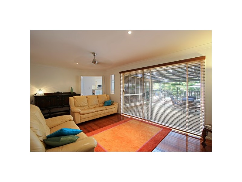 25 Caniaba Crescent, Suffolk Park NSW 2481