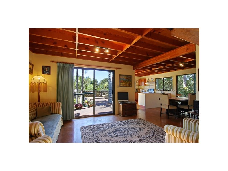 8 Tamarind Court, Suffolk Park NSW 2481