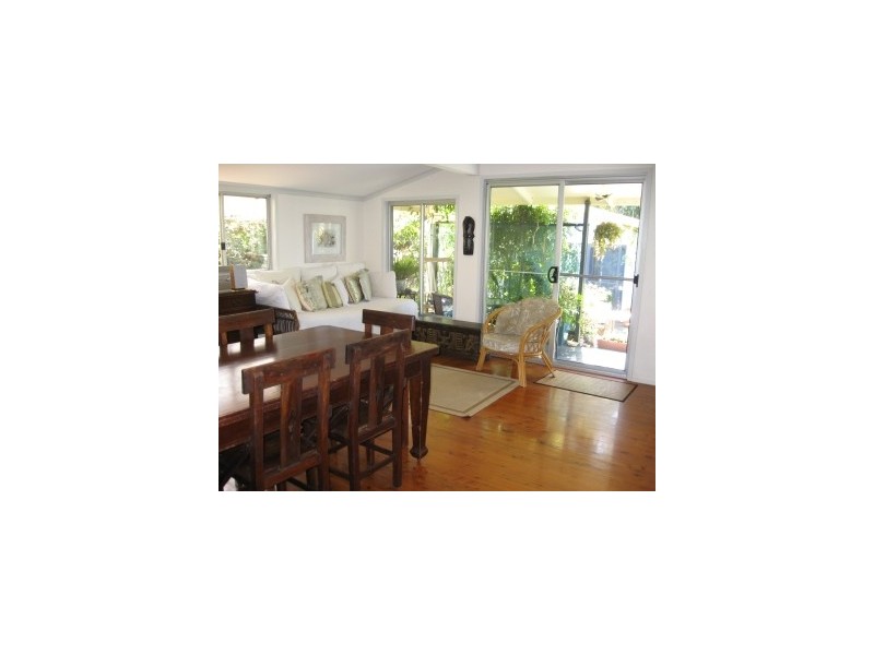 1a Cumbebin, Byron Bay NSW 2481