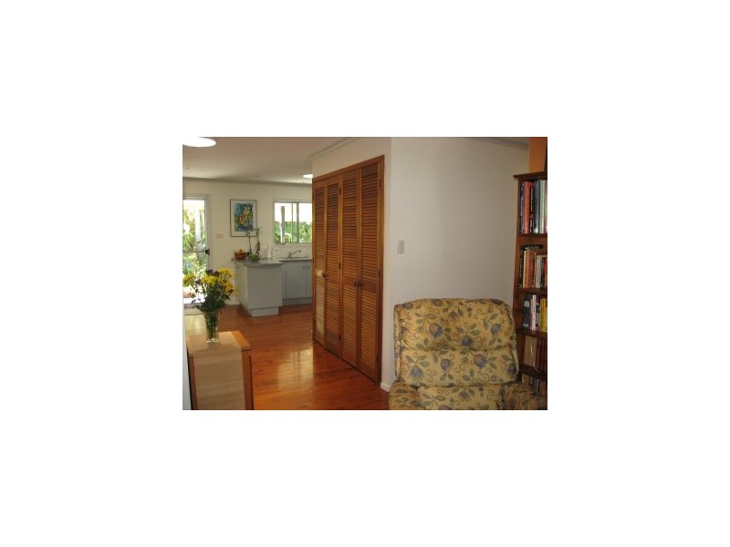 1a Cumbebin, Byron Bay NSW 2481