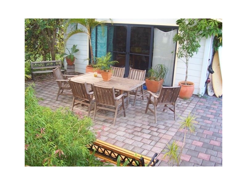 1a Cumbebin, Byron Bay NSW 2481
