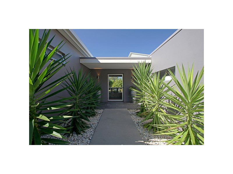 32 Red Bean Close, Suffolk Park NSW 2481
