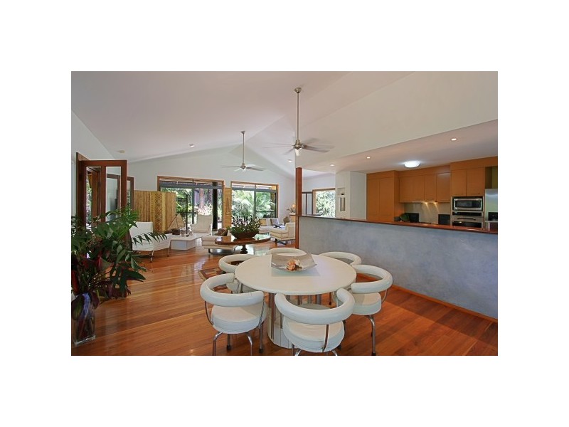 4 Angus Place, Ewingsdale NSW 2481