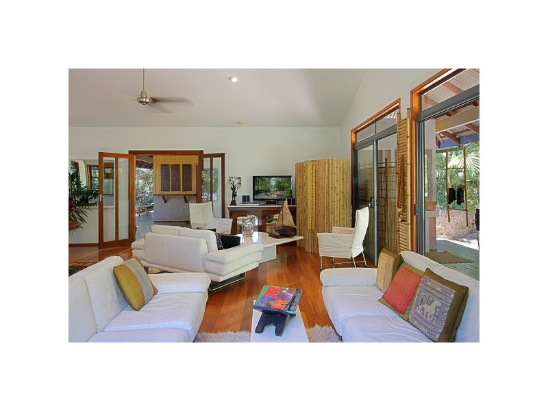 4 Angus Place, Ewingsdale NSW 2481