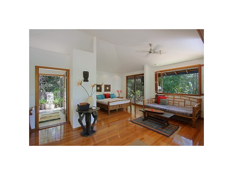 4 Angus Place, Ewingsdale NSW 2481