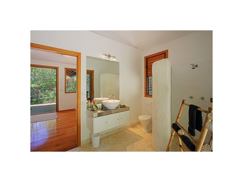 4 Angus Place, Ewingsdale NSW 2481