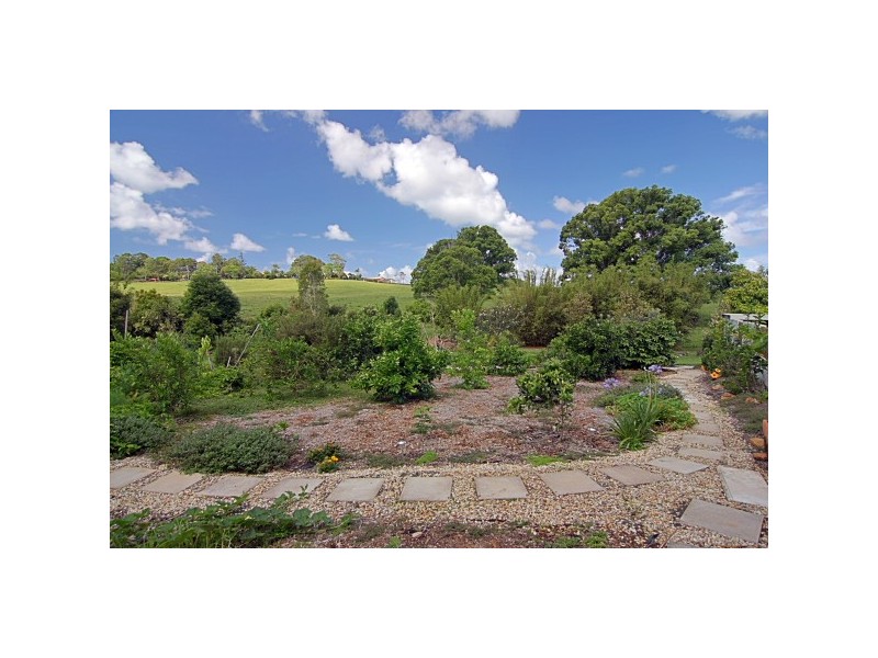 2 Hill View Place, Ewingsdale NSW 2481