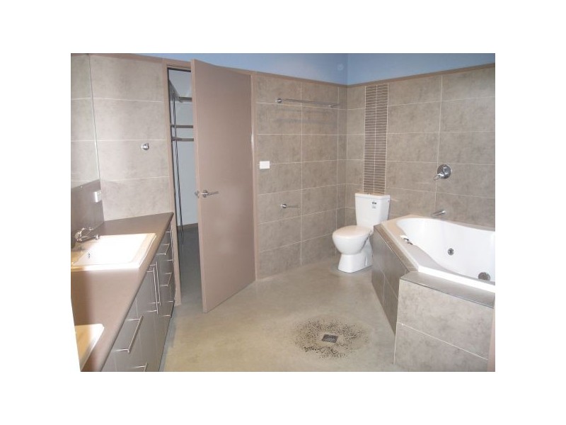 12/3 Sallywattle, Byron Bay NSW 2481