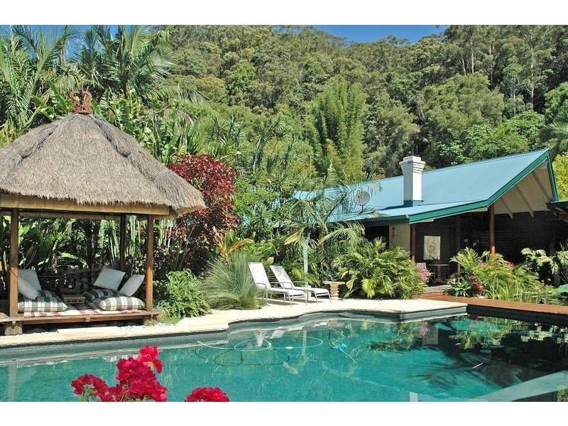 131 Parmenters Lane, Wilsons Creek NSW 2482