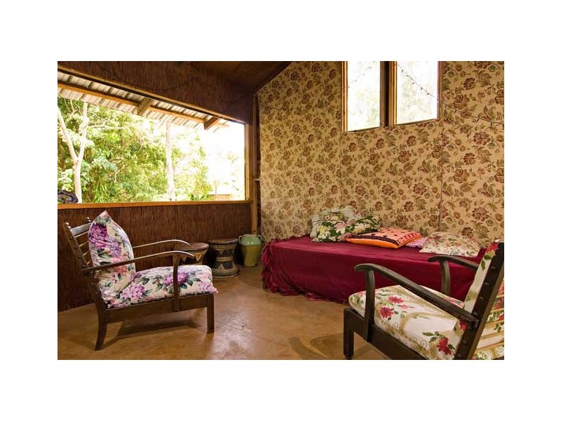 8 Cemetery Road, Byron Bay NSW 2481