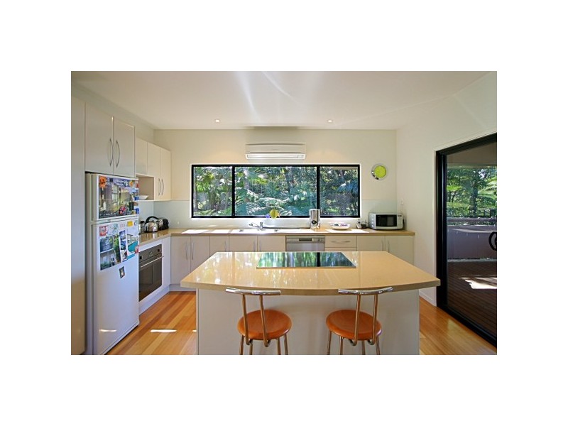 16 Red Bean Close, Suffolk Park NSW 2481