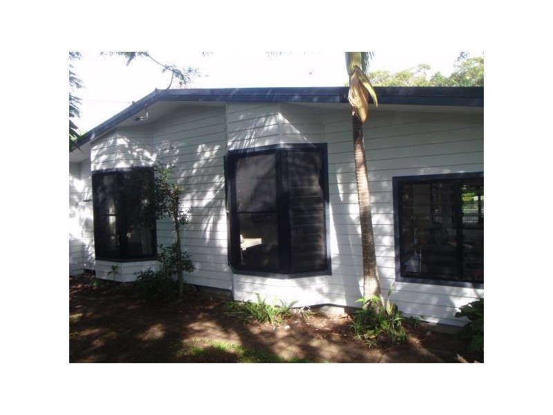 4 Glasgow Street, Suffolk Park NSW 2481