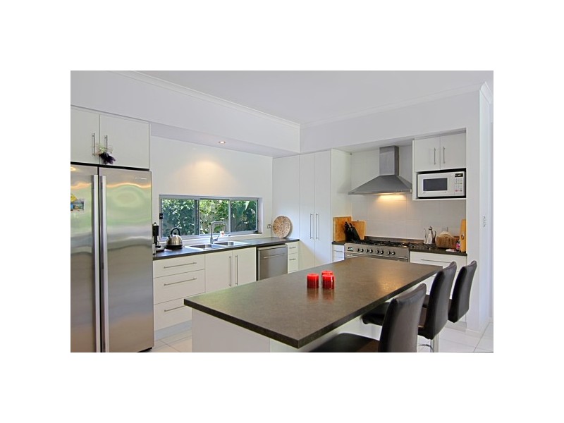 3 Sallywattle Drive, Suffolk Park NSW 2481