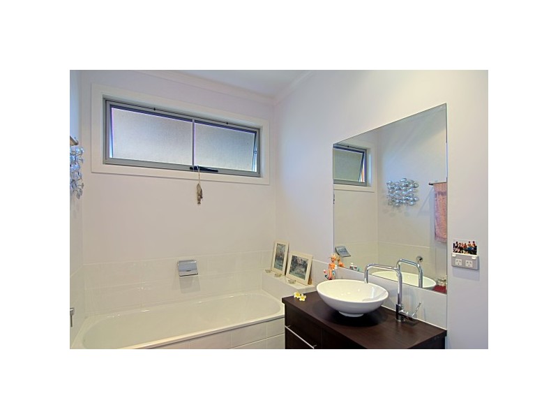 3 Sallywattle Drive, Suffolk Park NSW 2481