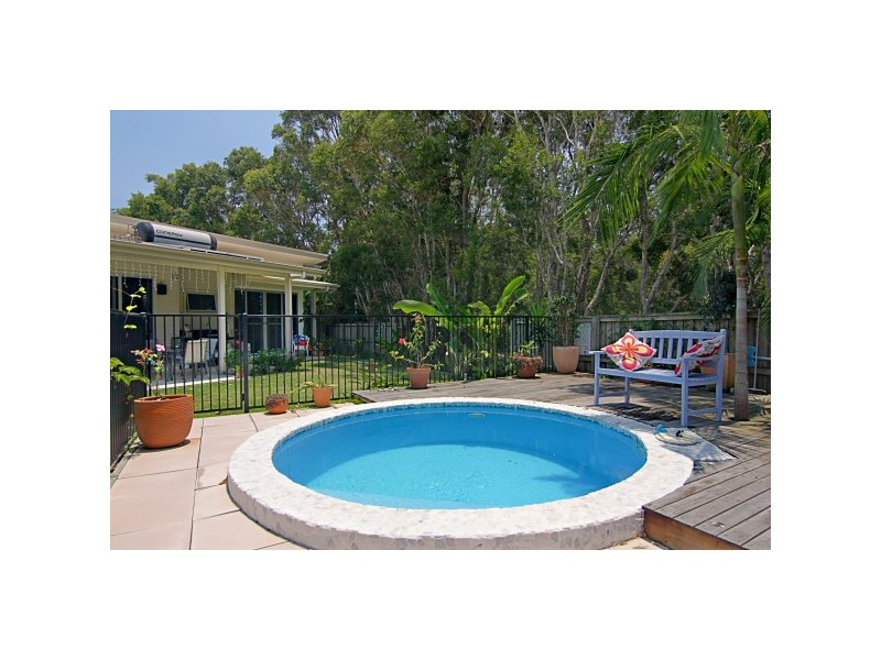 3 Sallywattle Drive, Suffolk Park NSW 2481