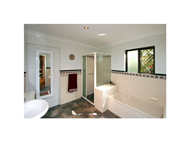 11 Azolla Place, Suffolk Park NSW 2481