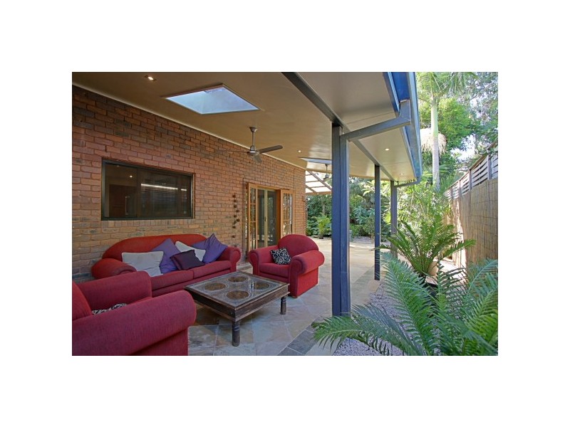 11 Azolla Place, Suffolk Park NSW 2481