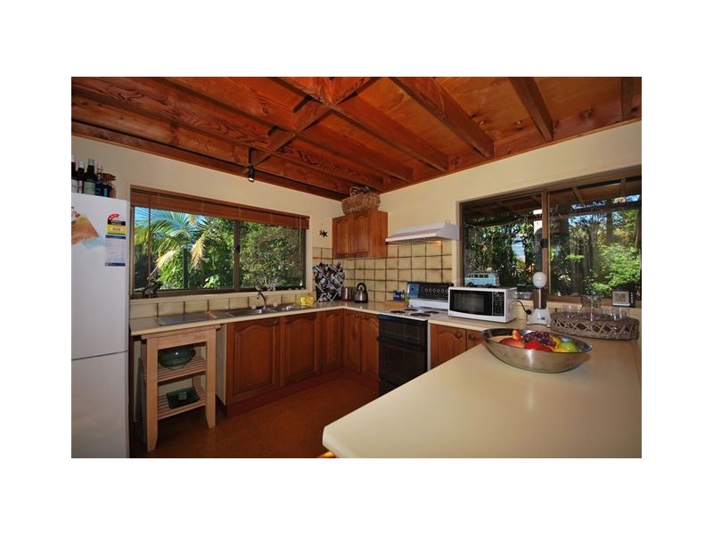 8 Tamarind Court, Suffolk Park NSW 2481