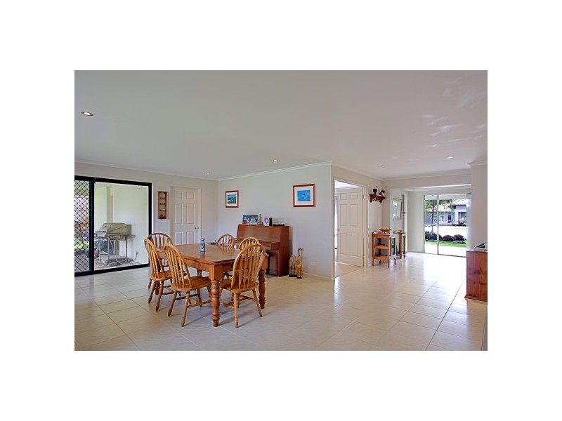 6 Midgenberry Place, Suffolk Park NSW 2481