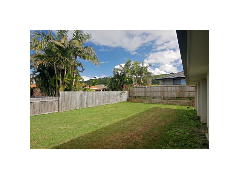 6 Midgenberry Place, Suffolk Park NSW 2481