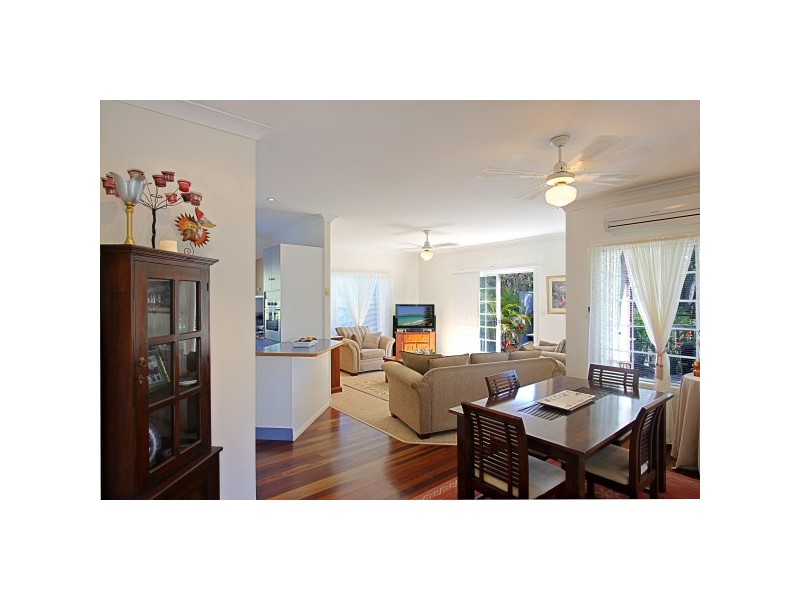 2 Bottlebrush Crescent, Suffolk Park NSW 2481