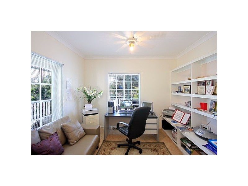 2 Bottlebrush Crescent, Suffolk Park NSW 2481