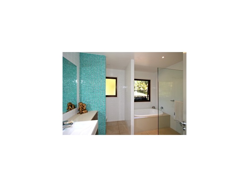 5 Bay Vista Lane, Ewingsdale NSW 2481