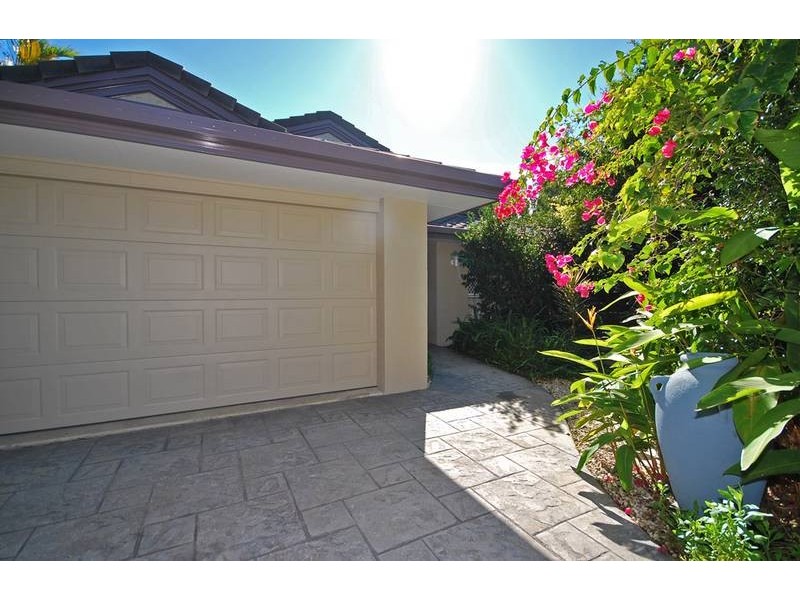 20 Kalemajere Drive, Suffolk Park NSW 2481