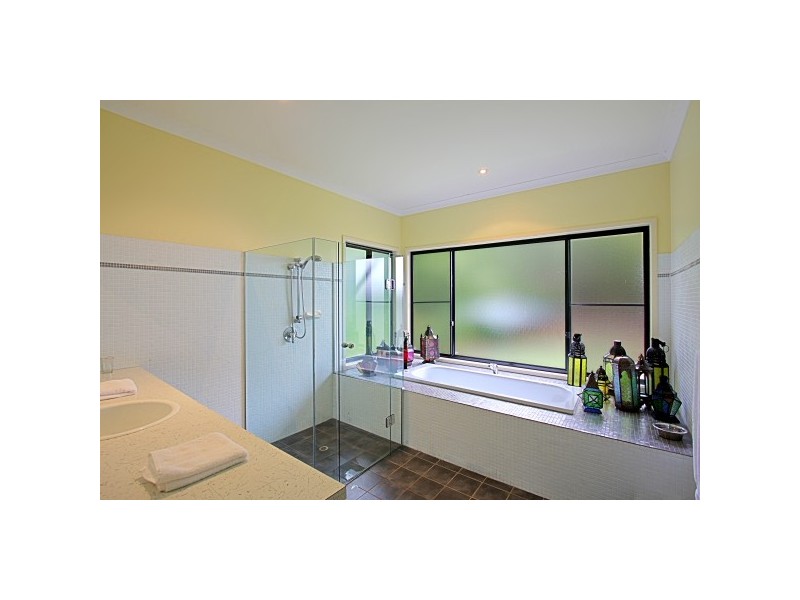 2 Citriadora Drive, Ewingsdale NSW 2481