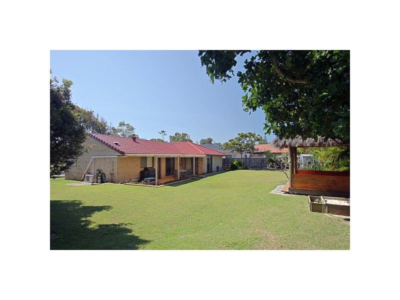10 Beachside Drive, Suffolk Park NSW 2481