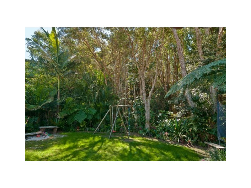 28 Bottlebrush Crescent, Suffolk Park NSW 2481
