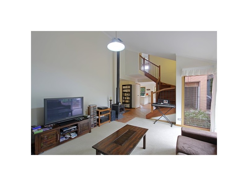 6 Teak Circuit, Suffolk Park NSW 2481