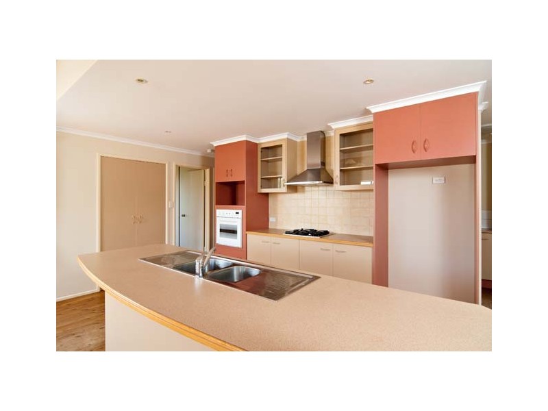 11 Hakea Crescent, Suffolk Park NSW 2481