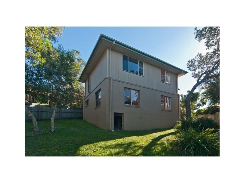 11 Hakea Crescent, Suffolk Park NSW 2481