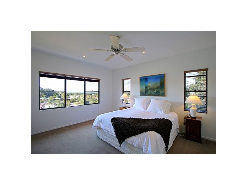 16 Red Bean Close, Suffolk Park NSW 2481