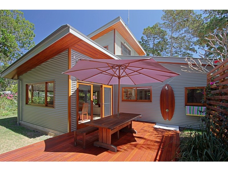 5 Oceanside Place, Suffolk Park NSW 2481