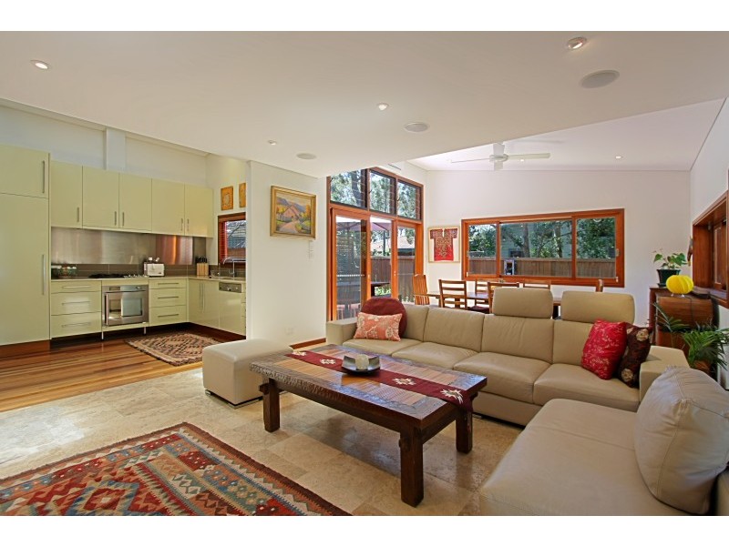 5 Oceanside Place, Suffolk Park NSW 2481