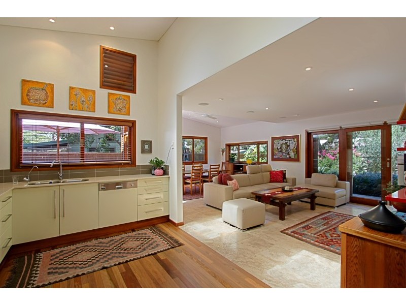 5 Oceanside Place, Suffolk Park NSW 2481