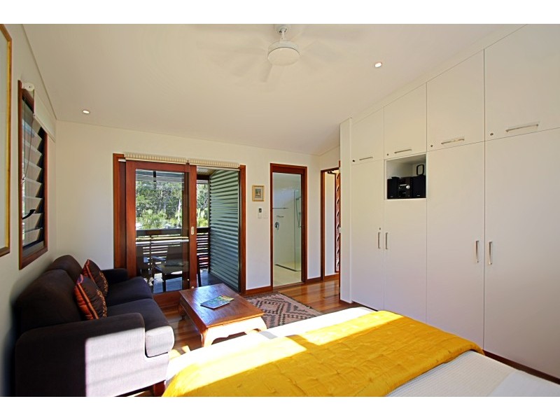 5 Oceanside Place, Suffolk Park NSW 2481