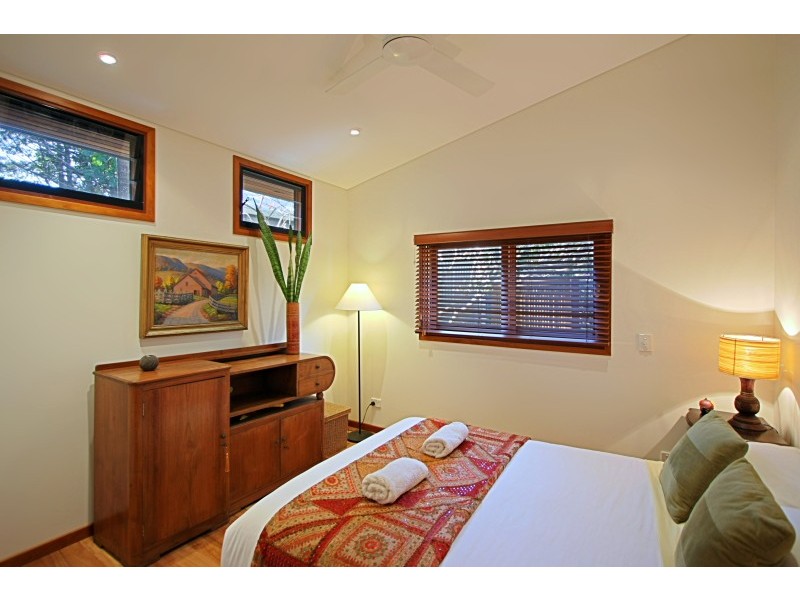 5 Oceanside Place, Suffolk Park NSW 2481