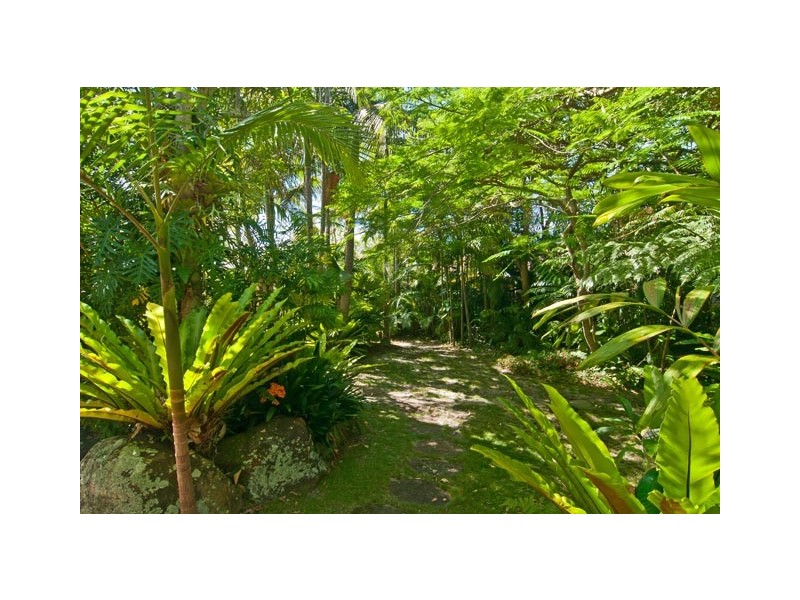 11 Armstrong Street, Suffolk Park NSW 2481