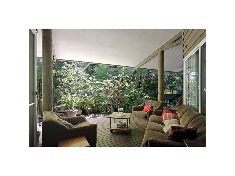 11 Avocado Crescent, Ewingsdale NSW 2481