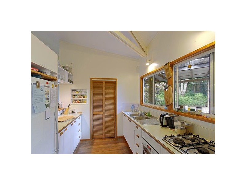 11 Avocado Crescent, Ewingsdale NSW 2481