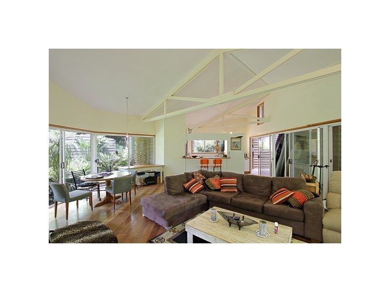 11 Avocado Crescent, Ewingsdale NSW 2481